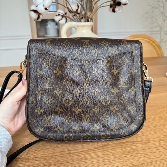 ✅AUTHENTIC✅LOUIS VUITTON SAINT CLOUD MM - Picture 8 of 16